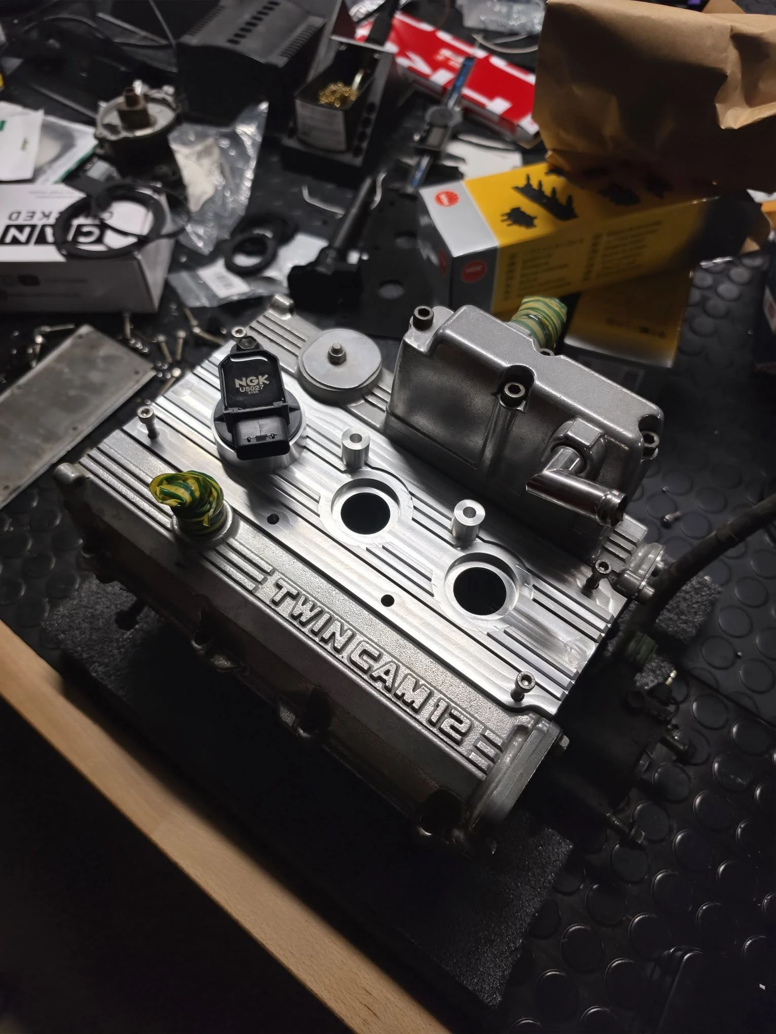 COP Plate to use Toyota coils. First piece of the required parts to use sequential EFI